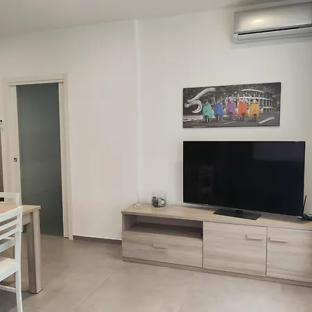 Homiday - Luminoso Apartment *