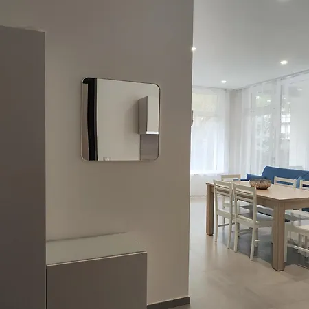 Homiday - Luminoso * Pineto