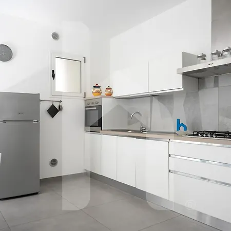 Homiday - Luminoso Apartment *
