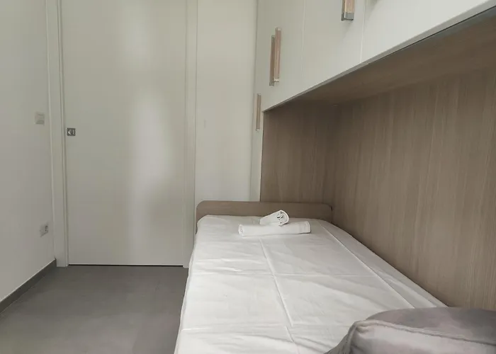 Homiday - Luminoso Apartamento Pineto